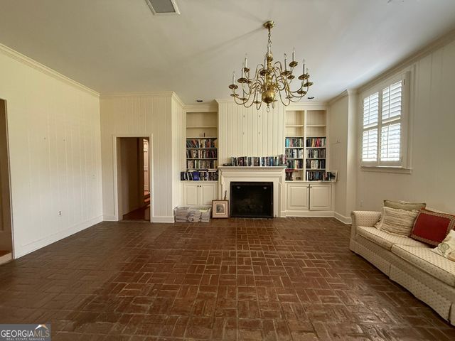 651 Brook Cir., Griffin, GA 30224