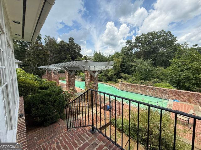 651 Brook Cir., Griffin, GA 30224