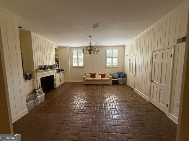 651 Brook Cir., Griffin, GA 30224