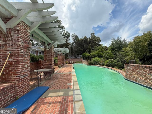 651 Brook Cir., Griffin, GA 30224