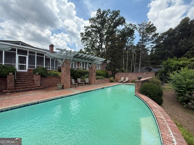 651 Brook Cir., Griffin, GA 30224