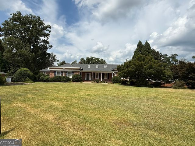 651 Brook Cir., Griffin, GA 30224