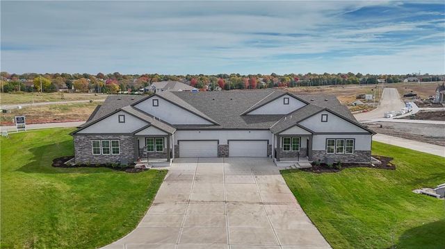 159 S Diane Drive, Olathe, KS 66061
