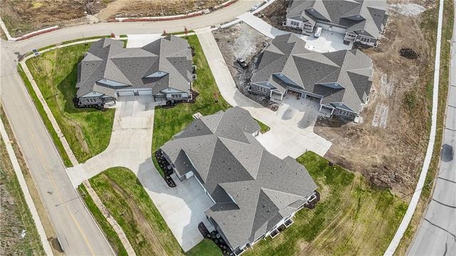 159 S Diane Drive, Olathe, KS 66061