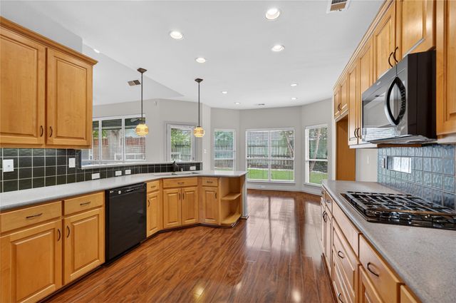 6016 Derek Trail, Dallas, TX 75252