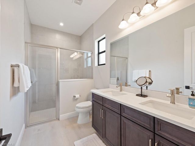 837 99th AVE N, Naples, FL 34108