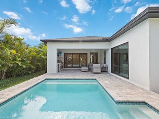 837 99th AVE N, Naples, FL 34108