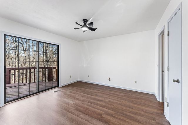 2 Donington Circle, Bella Vista, AR 72714