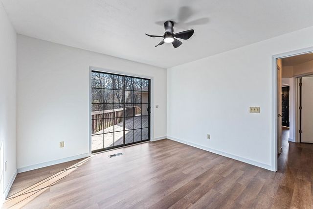 2 Donington Circle, Bella Vista, AR 72714