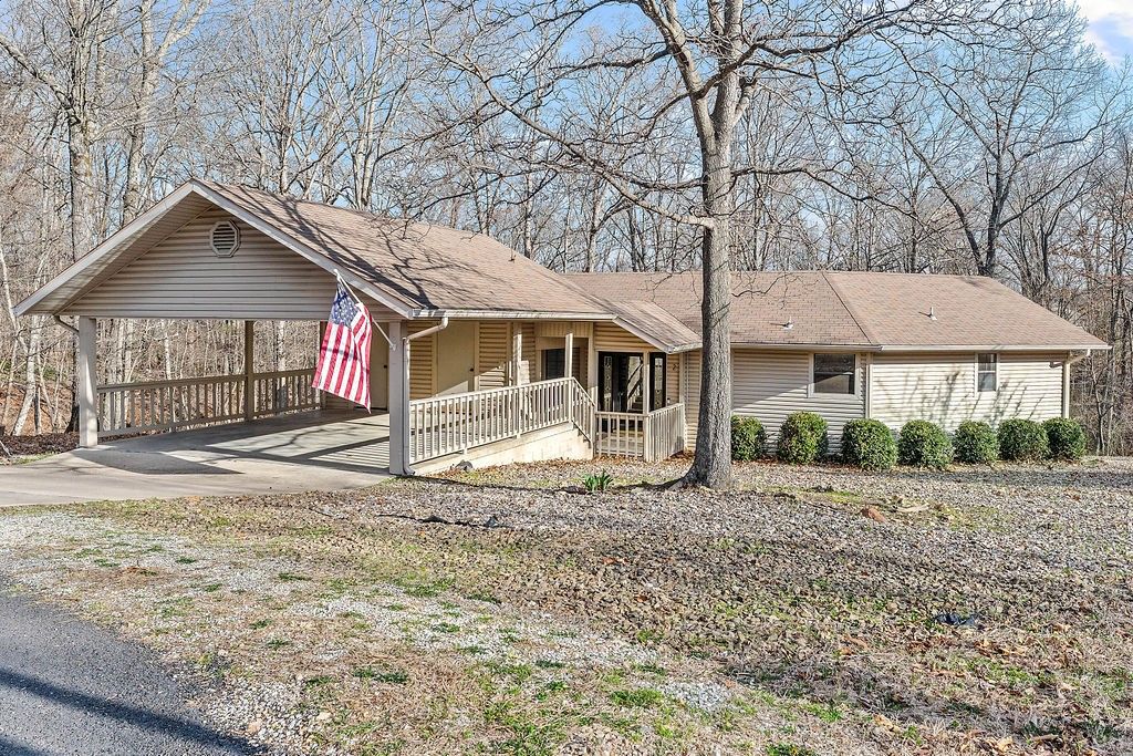2 Donington Circle, Bella Vista, AR 72714