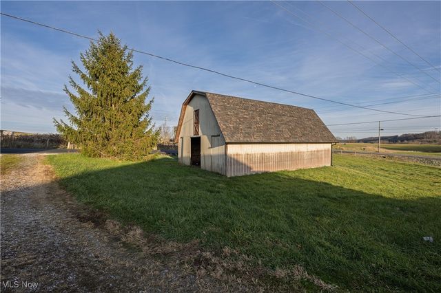 8200 Cutler Road SW, Sherrodsville, OH 44675