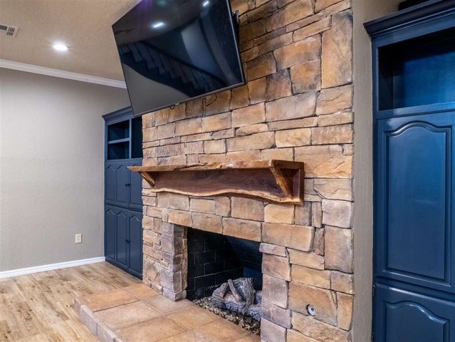 611 NW Waterford Drive, Lawton, OK 73505