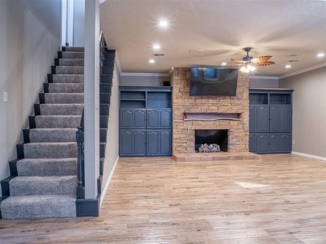 611 NW Waterford Drive, Lawton, OK 73505