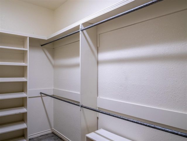 611 NW Waterford Drive, Lawton, OK 73505