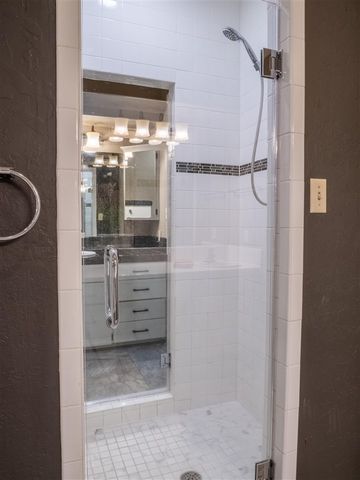 611 NW Waterford Drive, Lawton, OK 73505