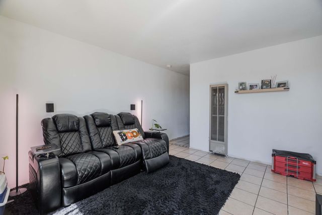 545 Dallas Street SE, Albuquerque, NM 87108