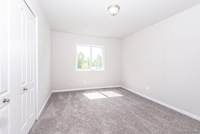 135 Parker Lane, Ortonville, MI 48462