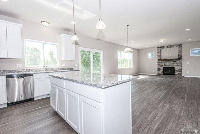 135 Parker Lane, Ortonville, MI 48462
