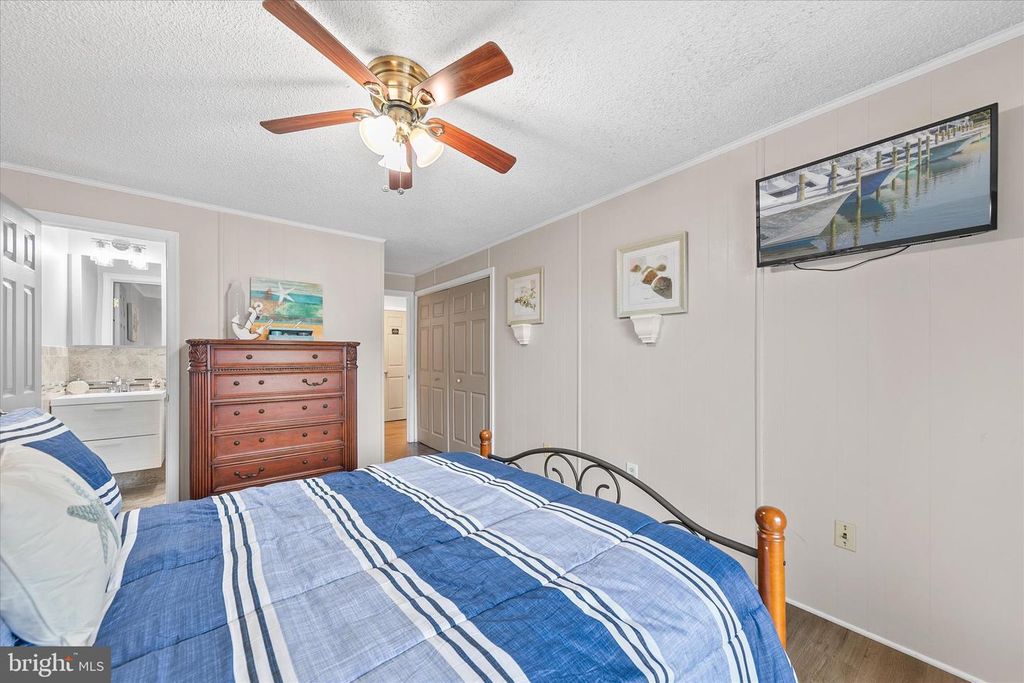 Image 16 of property listing at 11603 WINDWARD DR #A, Ocean City, MD 21842