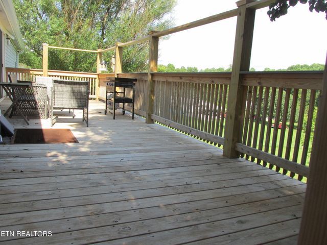 234 Scenic View Rd, Madisonville, TN 37354