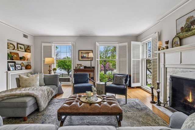 2240 W Lake Of The Isles Parkway, Minneapolis, MN 55405