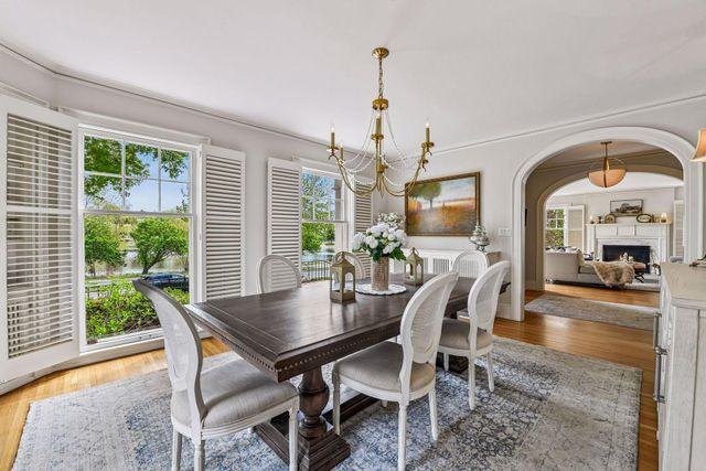 2240 W Lake Of The Isles Parkway, Minneapolis, MN 55405