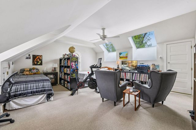 2240 W Lake Of The Isles Parkway, Minneapolis, MN 55405