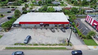1212 W Lantana Rd, Lantana, FL 33462