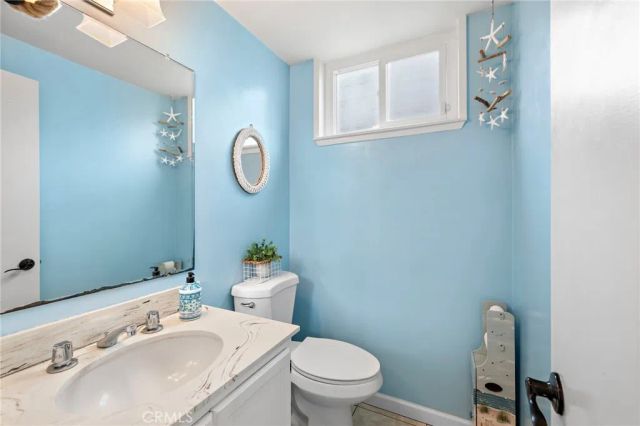 14122 Uxbridge Street, Westminster, CA 92683