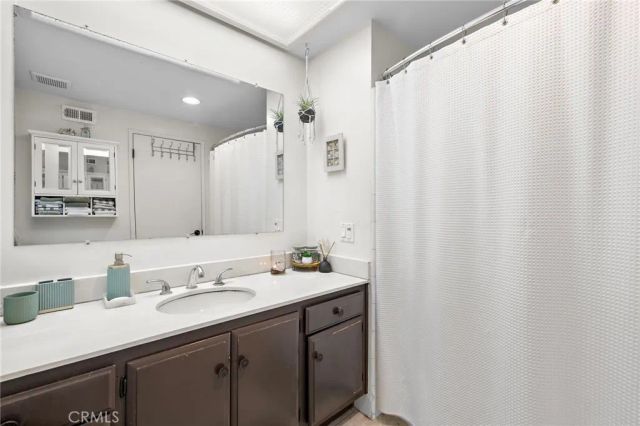 14122 Uxbridge Street, Westminster, CA 92683