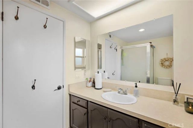 14122 Uxbridge Street, Westminster, CA 92683