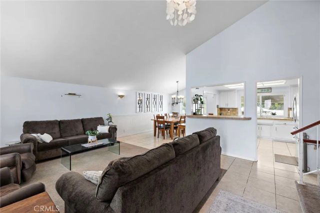 14122 Uxbridge Street, Westminster, CA 92683