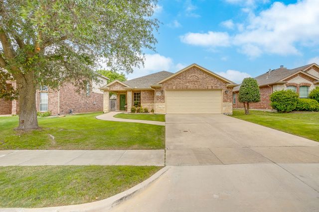 6532 Sierra Madre Drive, Fort Worth, TX 76179