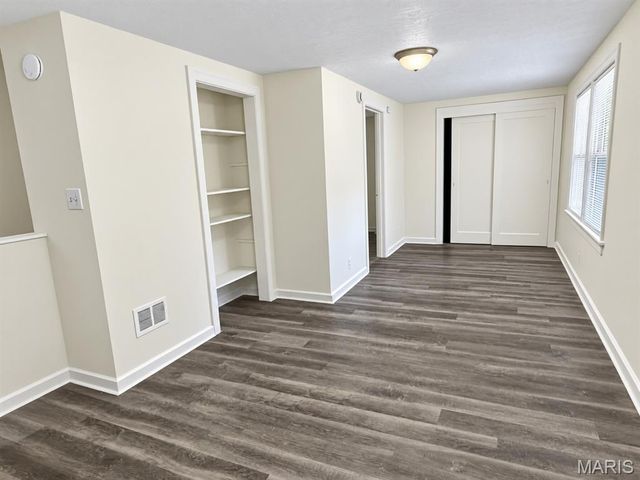 2108 Main Street, Alton, IL 62002