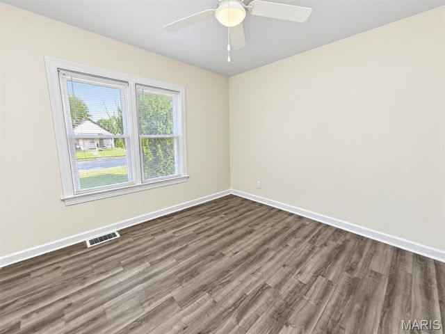 2108 Main Street, Alton, IL 62002