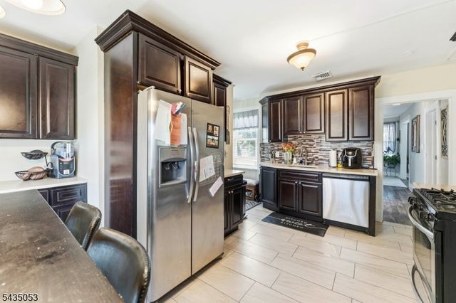 30 Rockview Ter, North Plainfield Boro, NJ 07060