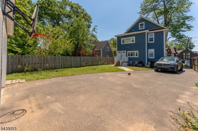 30 Rockview Ter, North Plainfield Boro, NJ 07060