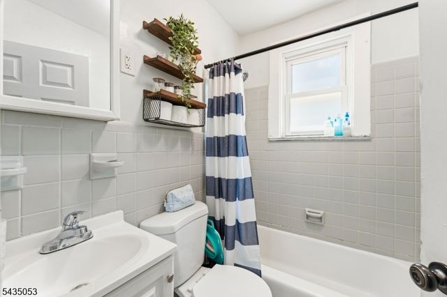 30 Rockview Ter, North Plainfield Boro, NJ 07060