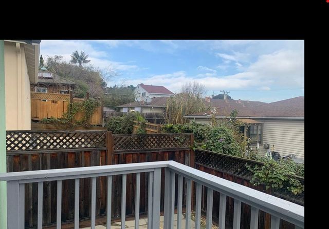 885 Laurel Avenue, Belmont, CA 94002