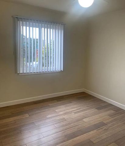 885 Laurel Avenue, Belmont, CA 94002