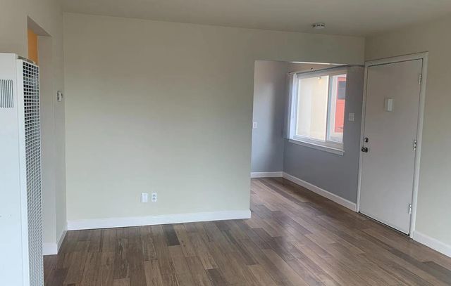 885 Laurel Avenue, Belmont, CA 94002