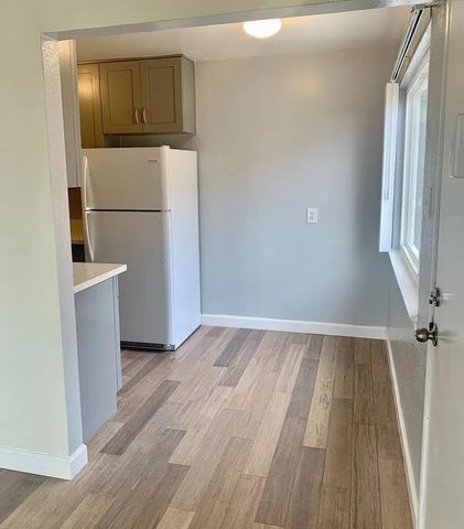 885 Laurel Avenue, Belmont, CA 94002