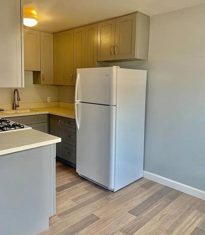 885 Laurel Avenue, Belmont, CA 94002