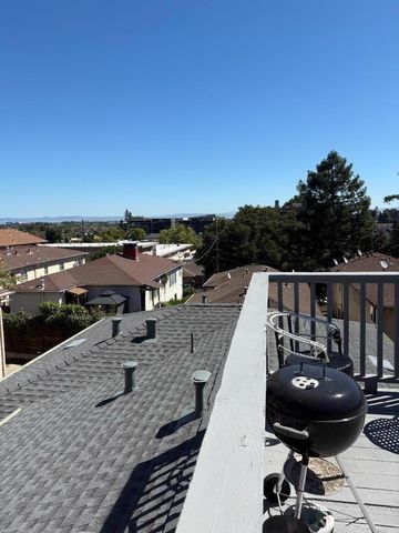 885 Laurel Avenue, Belmont, CA 94002