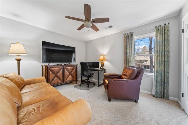 2126 DALKEITH DR, Germantown, TN 38139