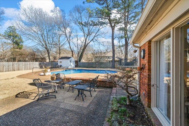 2126 DALKEITH DR, Germantown, TN 38139