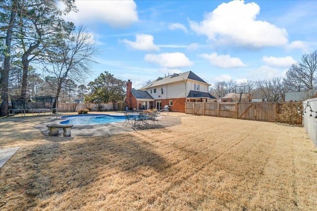 2126 DALKEITH DR, Germantown, TN 38139