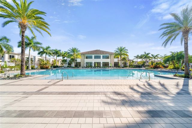 8167 NW 41st Street E101, Doral, FL 33166