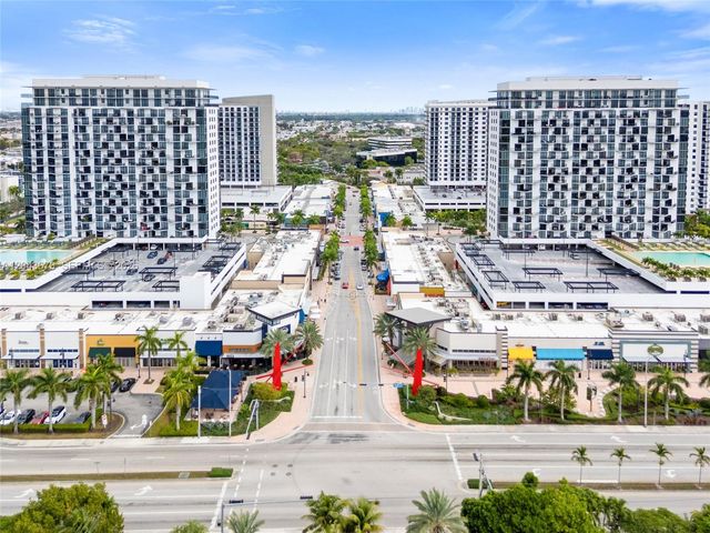 8167 NW 41st Street E101, Doral, FL 33166