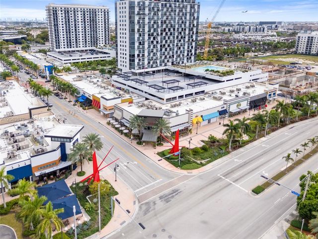 8167 NW 41st Street E101, Doral, FL 33166